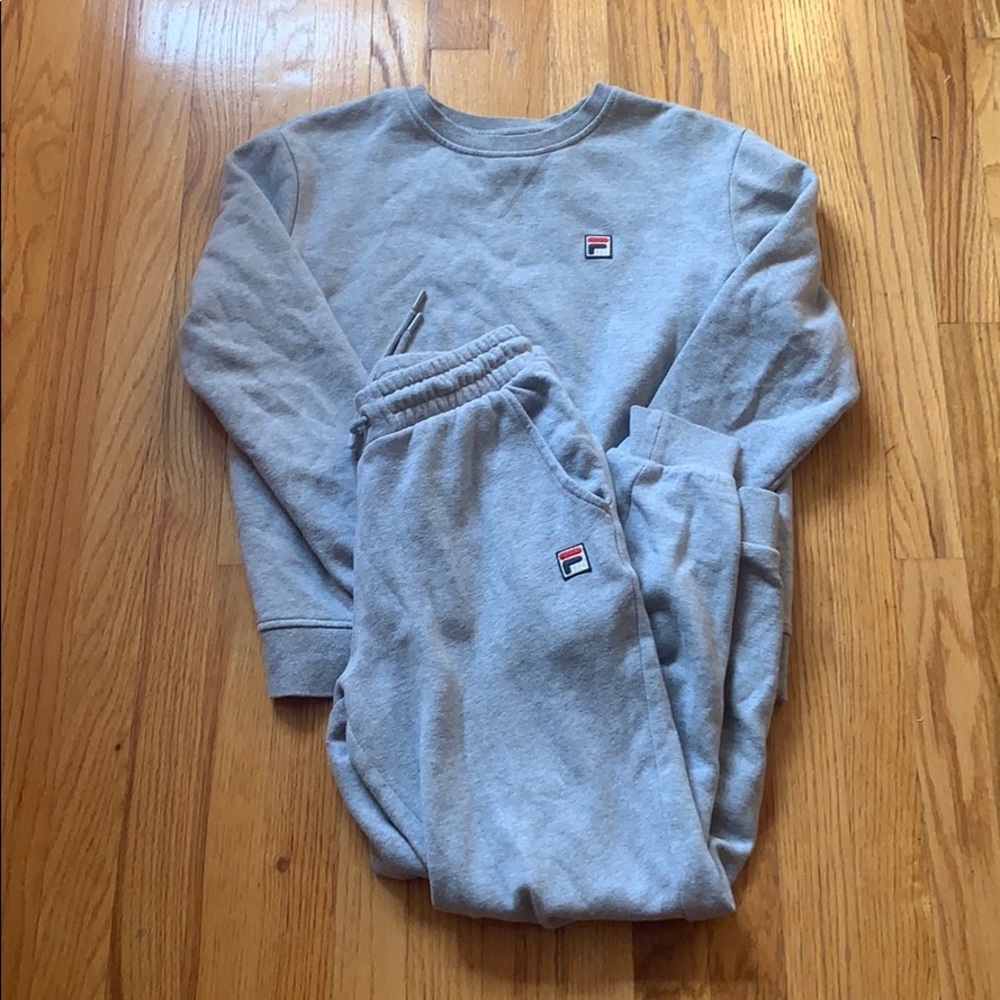 Woman’s fila sweater sweatpants set grey